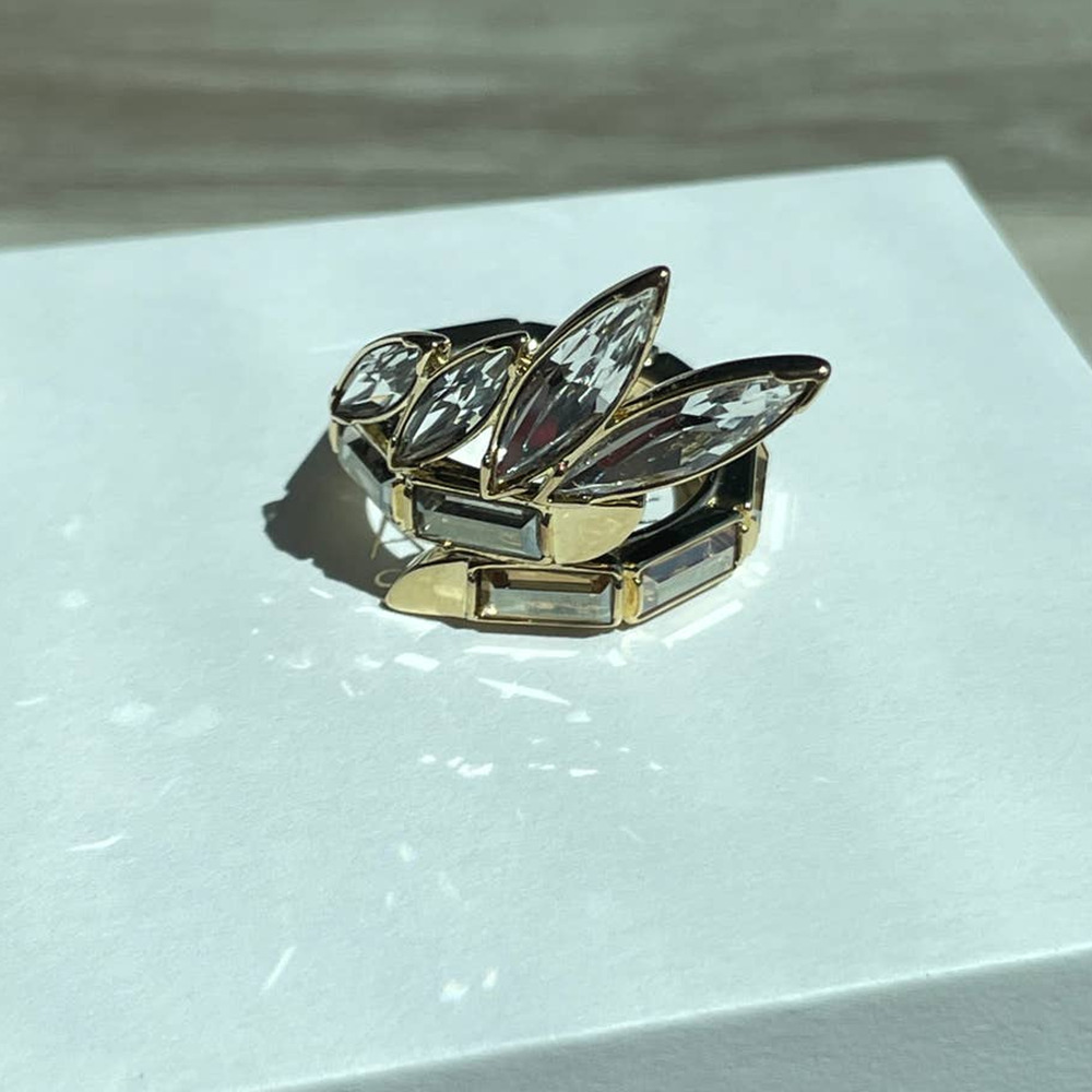 Swarovski Atelier Wonder Woman ring Gold tone, Gold-tone plated Size 8 / EUR 58